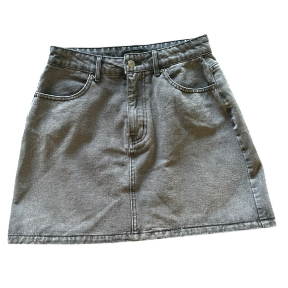 Forever 21 Black Denim Skirt Size Medium (M) - Picture 1 of 5